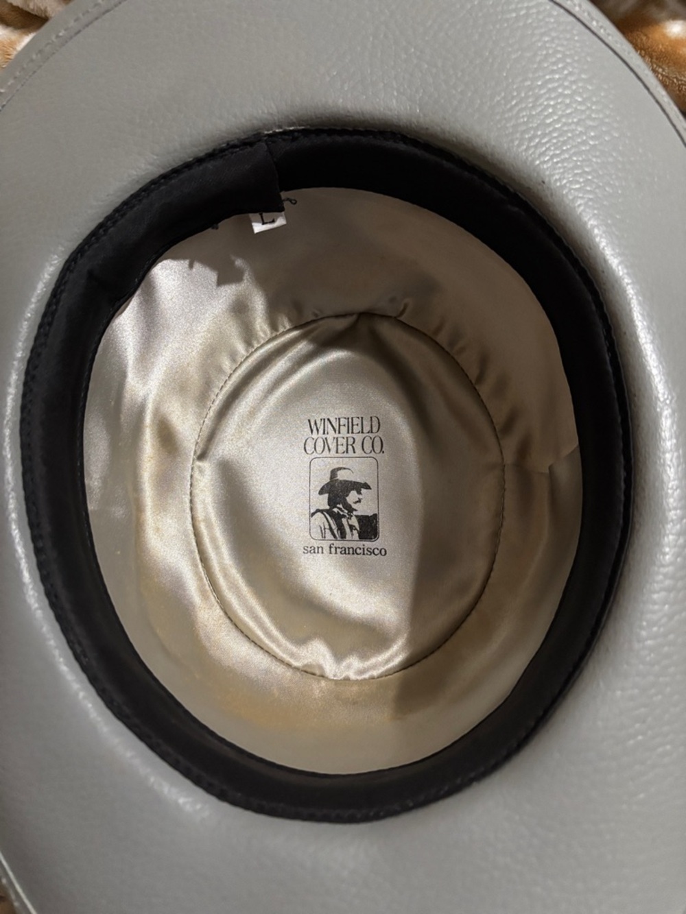 Men's Leather Hat in Light Gray